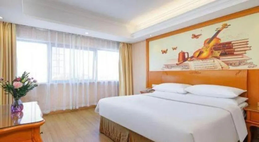 Vienna Hotel Suzhou Yangcheng Lake Fashion Stage